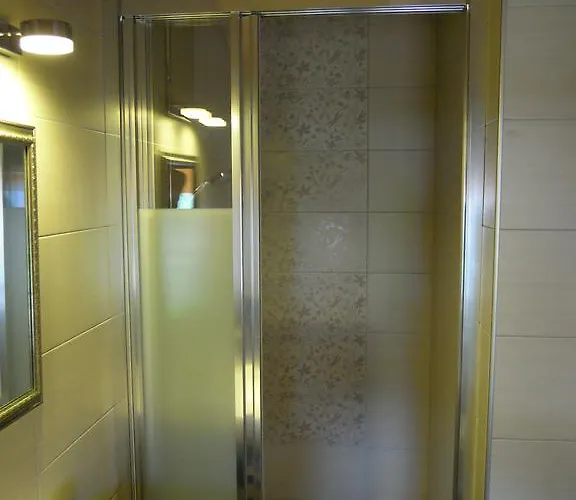 Tivoli Chalet Nocleg ze śniadaniem 4*