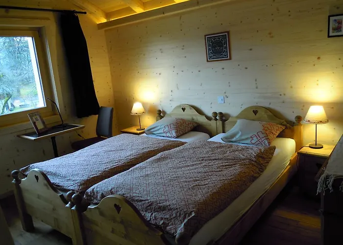 Tivoli Chalet Bed & Breakfast 4*