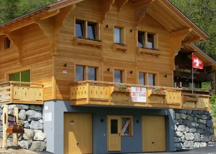 Tivoli Chalet Bed and Breakfast 4*