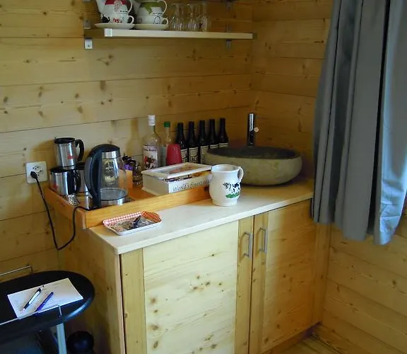 Tivoli Chalet Bed and Breakfast 4*